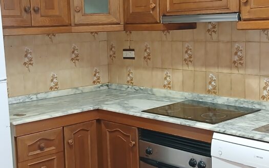 PISO DE 4 HABITACIONES