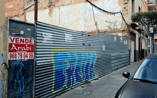 SOLAR URBANO GRAN FACHADA