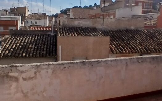 CASA PARA REFORMAR CON GARAJE