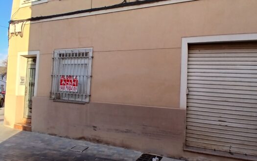 LOCAL MUY CENTRICO PARA NEGOCIO