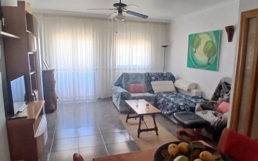 PISO CON ASCENSOR ZONA CONSUM